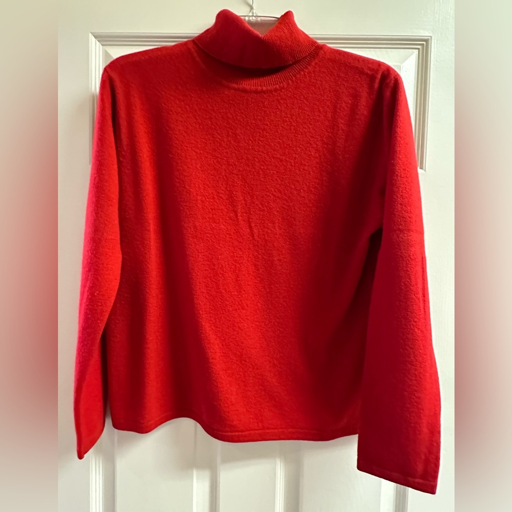 Valerie Stevens Red Cashmere Turtleneck Sweater